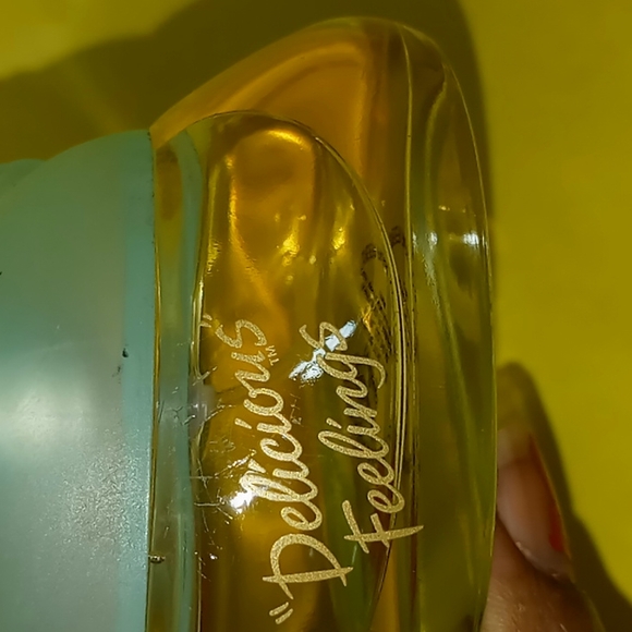 Delicious Feelings Perfume - Picture 3 of 4